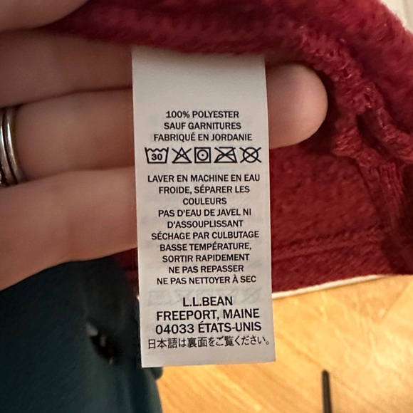 L.L. Bean women’s sweater fleece vest NWT - Picture 2 of 4